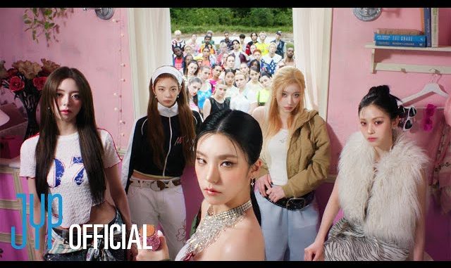 ITZY "GOLD" M/V